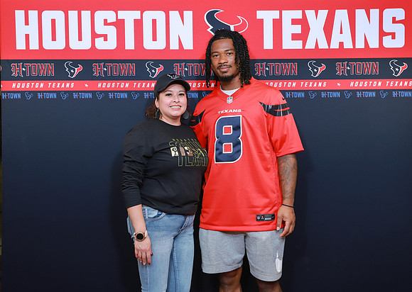 11262024_Texans_Fan_Night-495