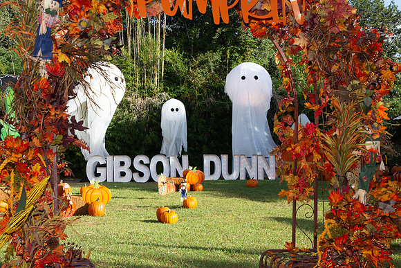 Gibson Dunn_Houston Boo Zoo_10-18-25-5