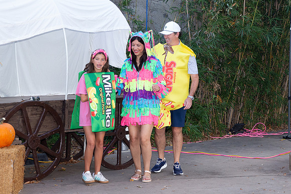Gibson Dunn_Houston Boo Zoo_10-18-25-49