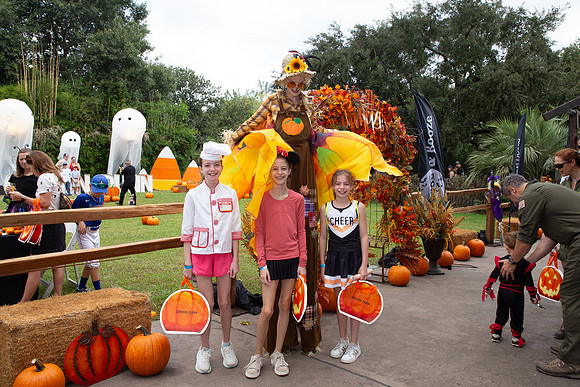 Gibson Dunn_Houston Boo Zoo_10-18-25-78