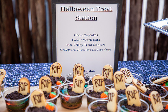 Gibson Dunn_Houston Boo Zoo_10-18-25-127
