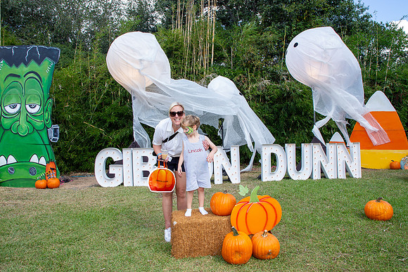 Gibson Dunn_Houston Boo Zoo_10-18-25-177