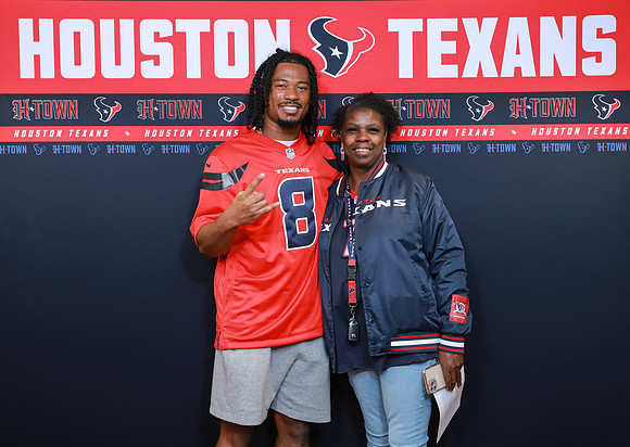 11262024_Texans_Fan_Night-514