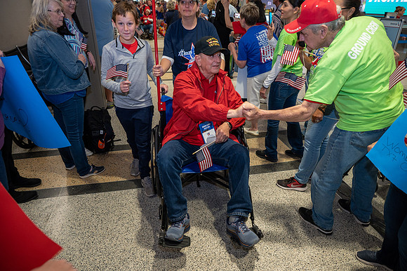 Honor_Flight_1-28-1906