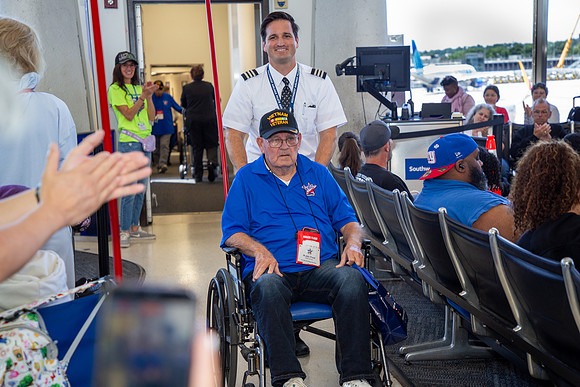 HF36_Dulles Airport Arrival-12