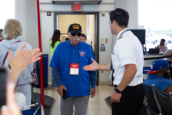 HF36_Dulles Airport Arrival-15