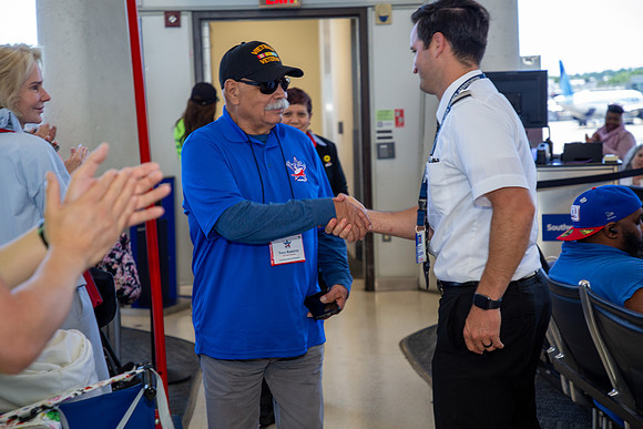 HF36_Dulles Airport Arrival-16