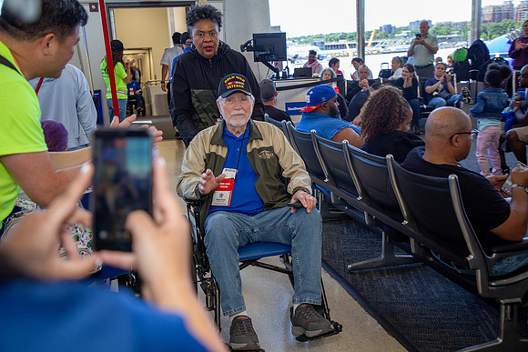HF36_Dulles Airport Arrival-20