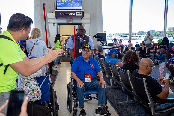 HF36_Dulles Airport Arrival-27