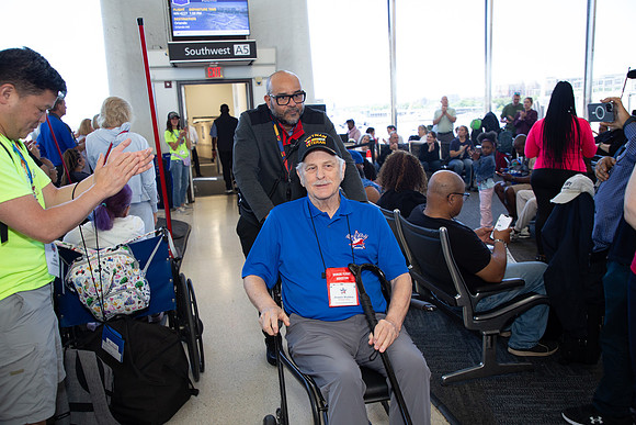 HF36_Dulles Airport Arrival-33