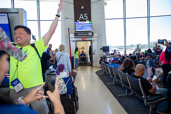 HF36_Dulles Airport Arrival-34