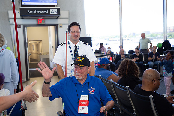 HF36_Dulles Airport Arrival-37