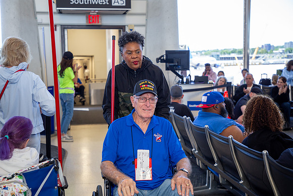 HF36_Dulles Airport Arrival-43
