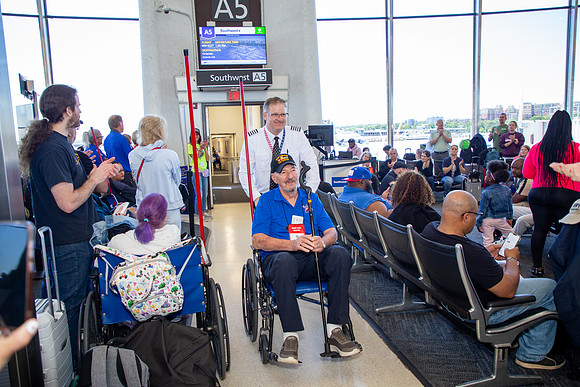 HF36_Dulles Airport Arrival-46