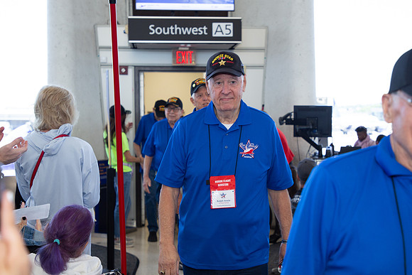 HF36_Dulles Airport Arrival-59