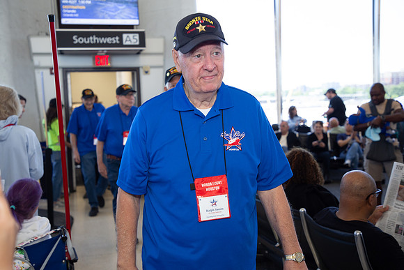 HF36_Dulles Airport Arrival-60
