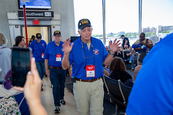 HF36_Dulles Airport Arrival-61