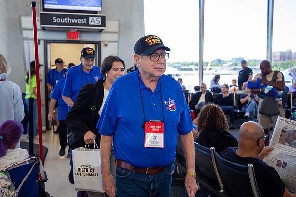 HF36_Dulles Airport Arrival-63