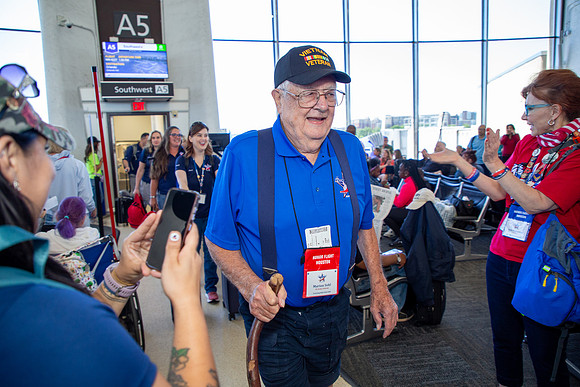 HF36_Dulles Airport Arrival-71