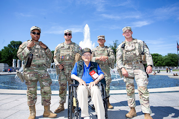 HF36_WWII Memorial-20