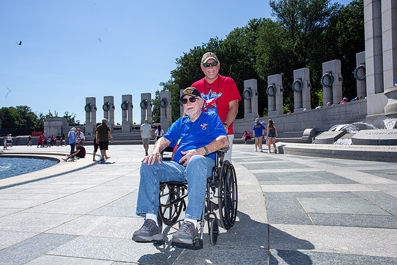 HF36_WWII Memorial-30