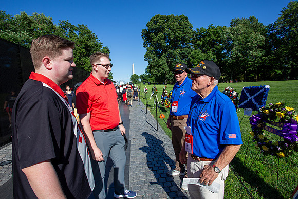 HF36_Vietnam Veterans Memorial-14