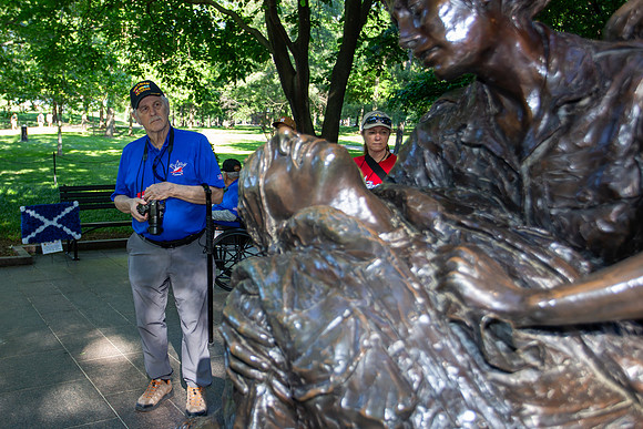 HF36_Vietnam_Nurses_Memorial-7