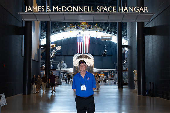 05-HF37_Air and Space-77