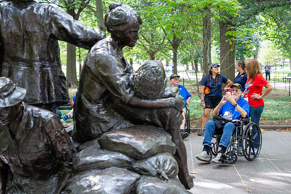 14-HF37_Vietnam Veterans Memorial-7