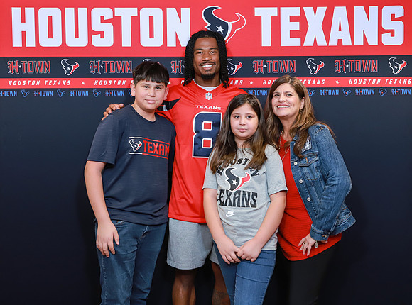 11262024_Texans_Fan_Night-371