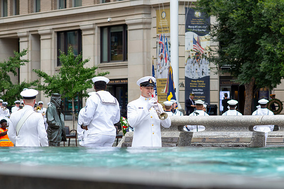 03-HF37_Navy Memorial-25