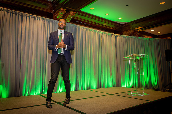 April 28, 2022UNT_VIP_305