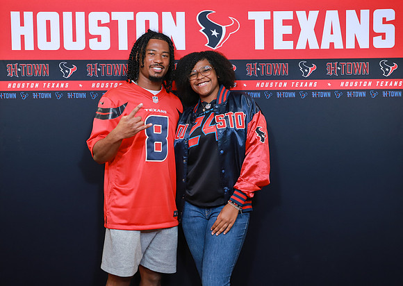 11262024_Texans_Fan_Night-516