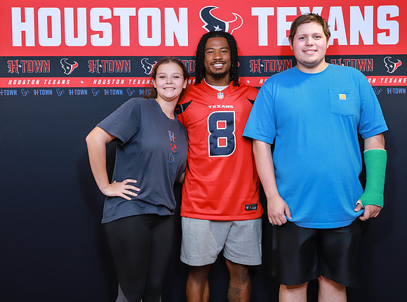 11262024_Texans_Fan_Night-380