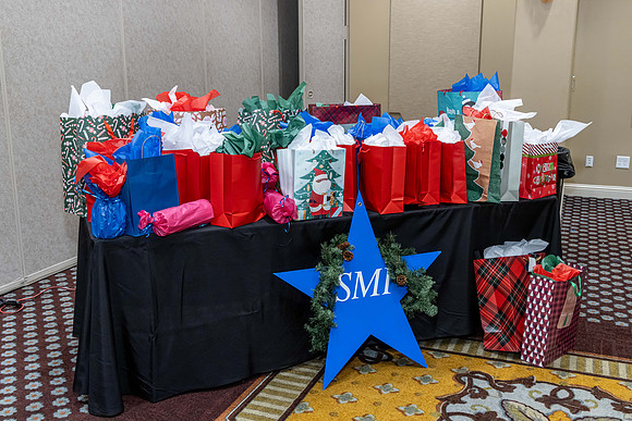 2023_SMI_Holidayt_Party-6