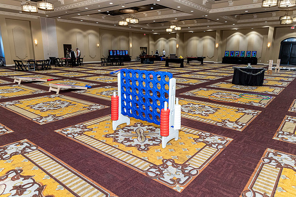2023_SMI_Holidayt_Party-10