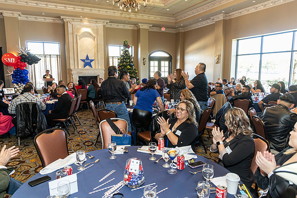2023_SMI_Holidayt_Party-36