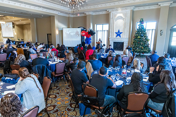 2023_SMI_Holidayt_Party-76