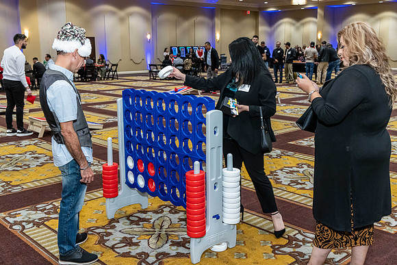 2023_SMI_Holidayt_Party-233