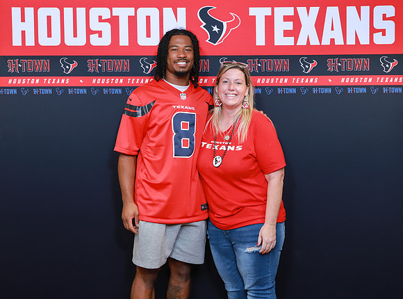 11262024_Texans_Fan_Night-381