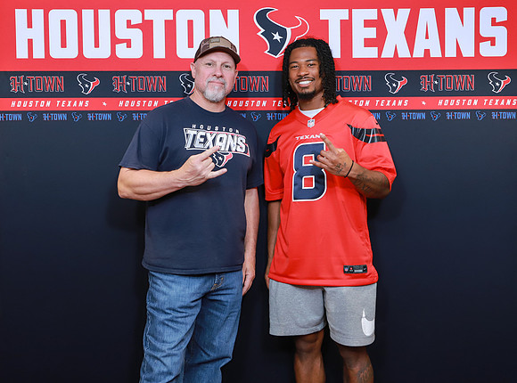 11262024_Texans_Fan_Night-378