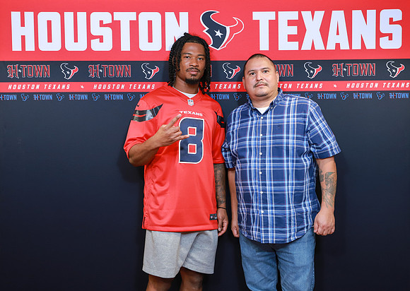 11262024_Texans_Fan_Night-501