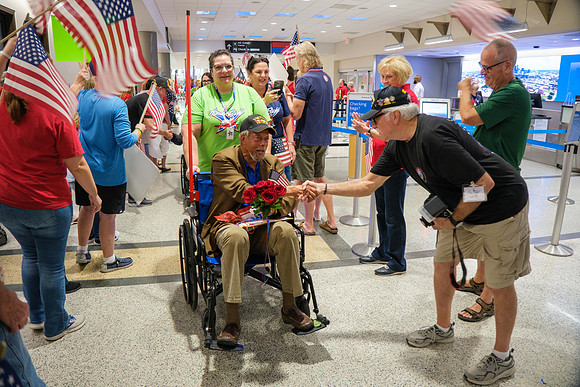 09172022_HonorFlight-250