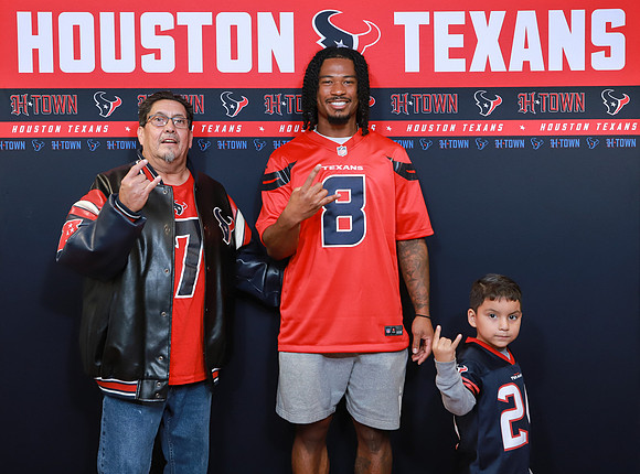 11262024_Texans_Fan_Night-459